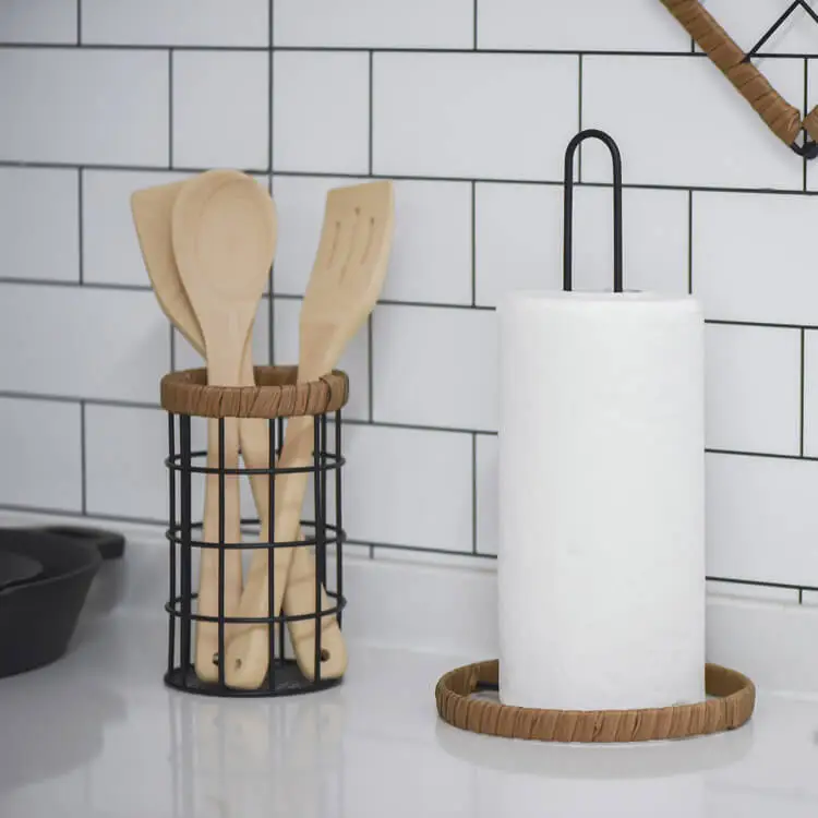 Kitchen Paper Towel Holder with Natural Charm