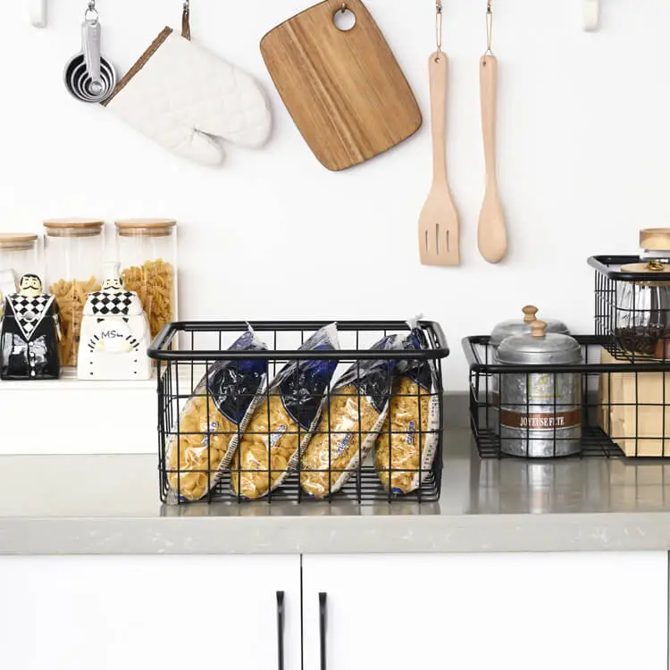 Powder-Coated Metal Storage Basket - Versatile Sizes for Organized Living