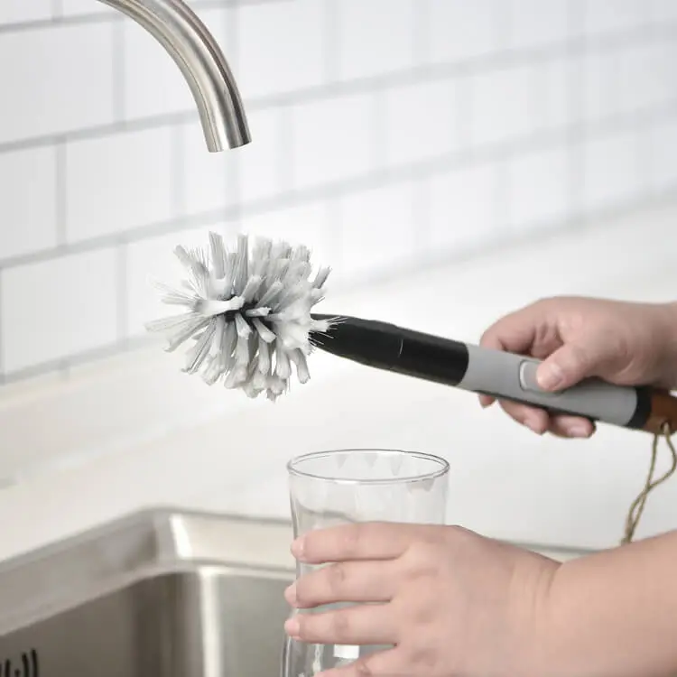 Refillable Cleaning Brush for Water Bottles